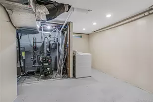 104 Radcliff Dr, East Norwich, NY 11732 - Photo 18