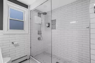 104 Radcliff Dr, East Norwich, NY 11732 - Photo 14