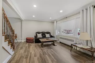 104 Radcliff Dr, East Norwich, NY 11732 - Photo 4