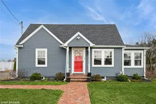 4100 Youngs Ave, Southold, NY 11971 - Photo 2