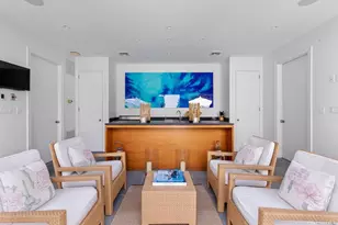 211 Sunset Rd, Syosset, NY 11771 - Photo 14