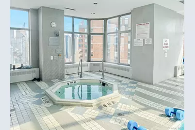 500 43 St W #21 E, New York, NY 10036 - Photo 6