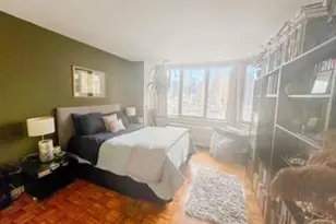 500 43 St W, New York, NY 10036 - Photo 4