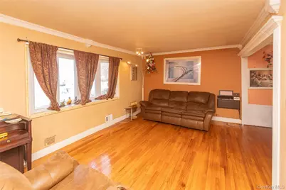 7 Merrick Lane, Spring Valley, NY 10977 - Photo 4