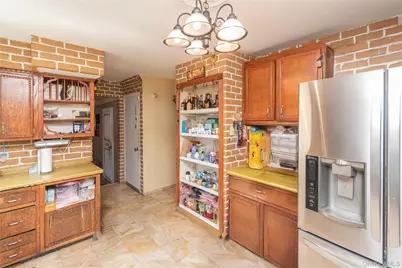 7 Merrick Lane, Spring Valley, NY 10977 - Photo 6