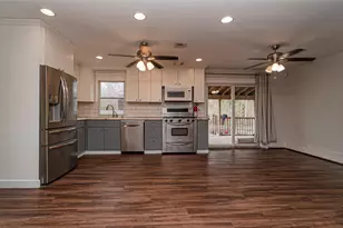 93 Tyler Ave, Sound Beach, NY 11789 - Photo 10