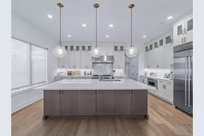 1 Sequoia Circle, Manhasset, NY 11030 - Photo 6