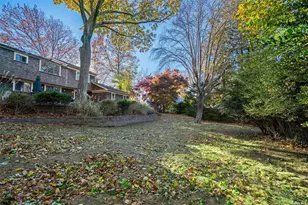 10 Devon Pl, Northport, NY 11768 - Photo 12