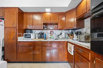 24-65 Francis Lewis Blvd, Whitestone, NY 11357 - Photo 4