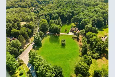 326 Bedford Center Road, Bedford Hills, NY 10506 - Photo 4