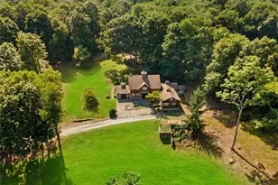 326 Bedford Center Rd, Bedford Hills, NY 10506 - Photo 10