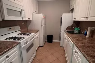 269-10 Grand Central Pkwy, Floral Park, NY 11005 - Photo 14