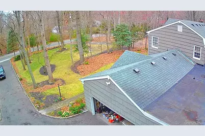 39 Cliff Road, Port Jefferson, NY 11777 - Photo 4