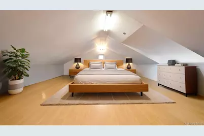 9249 Springfield Boulevard, Queens Village, NY 11428 - Photo 14