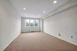 1 Kensington Gate, Great Neck, NY 11021 - Photo 16