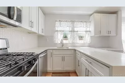 138-07 232nd Street, Springfield Gardens, NY 11413 - Photo 4