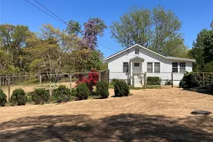 15A / 15 & 13 S Menantic Rd, Shelter Island, NY 11964 - Photo 6