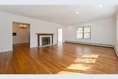 193-03 85th Road, Hollis, NY 11423 - Photo 4