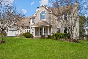 23 Varsity Blvd, East Setauket, NY 11733 - Photo 2