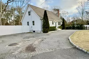 4 N Westbury Rd, Hampton Bays, NY 11946 - Photo 20