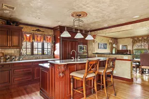 104 Grosvenor, Douglaston, NY 11363 - Photo 10