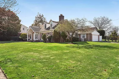 104 Grosvenor, Douglaston, NY 11363 - Photo 2