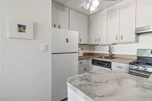 23-22 30th Rd, Astoria, NY 11102 - Photo 6