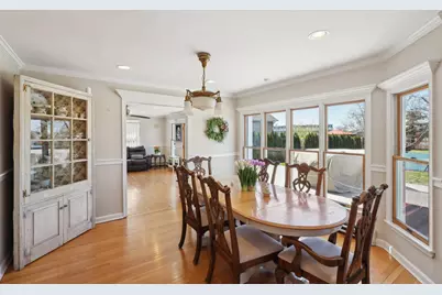 230 W Islip Road, West Islip, NY 11795 - Photo 12