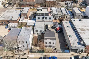 36-13 10th St, Astoria, NY 11106 - Photo 10