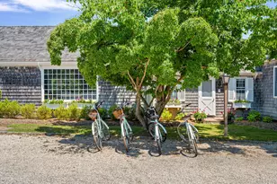 19 Quaquanantuck Ln, Quogue, NY 11959 - Photo 2