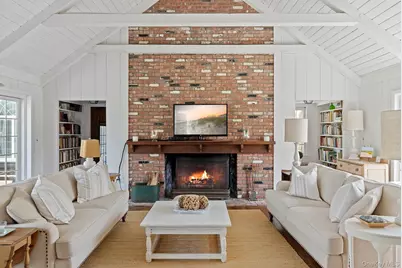 19 Quaquanantuck Lane, Quogue, NY 11959 - Photo 12