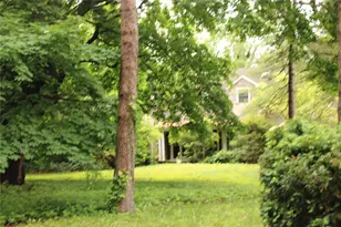 7 Locust Ln, Glen Head, NY 11545 - Photo 22