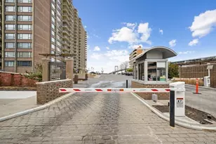 166-25 Powells Cove Blvd, Whitestone, NY 11357 - Photo 22