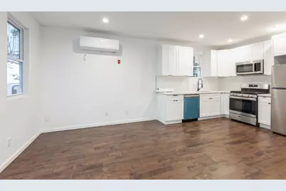 100-03 90 Avenue, Richmond Hill, NY 11418 - Photo 10