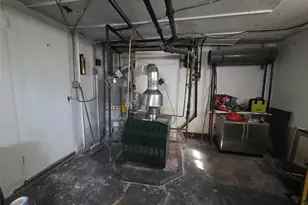 85-40 Forest Pkwy, Woodhaven, NY 11421 - Photo 24