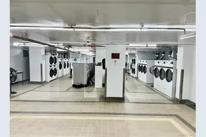 61-20 Grand Central Parkway #A1402, Forest Hills, NY 11375 - Photo 6