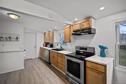 16 Titus Road, Poughkeepsie, NY 12603 - Photo 14