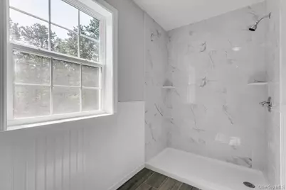 113 Currans Road, Middle Island, NY 11953 - Photo 24