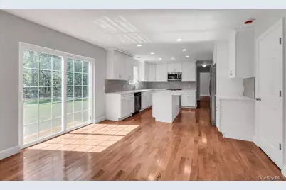 113 Currans Road, Middle Island, NY 11953 - Photo 16