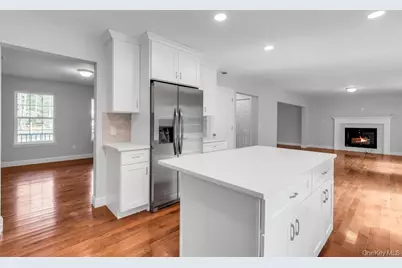 113 Currans Road, Middle Island, NY 11953 - Photo 20