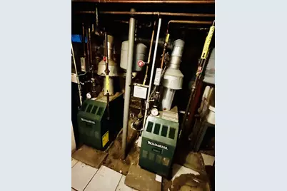 80-25 86 Rd, Woodhaven, NY 11421 - Photo 2