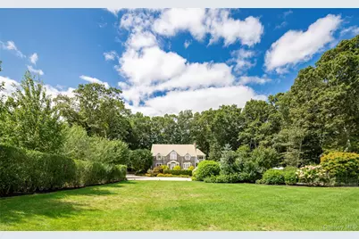 652 Noyack Path, Water Mill, NY 11976 - Photo 2