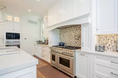 652 Noyack Path, Water Mill, NY 11976 - Photo 14