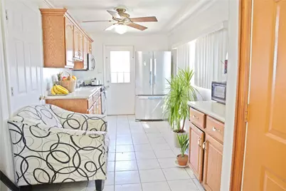 129 2nd Avenue, Brentwood, NY 11717 - Photo 4