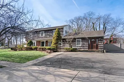 28 Sycamore Lane, Commack, NY 11725 - Photo 2