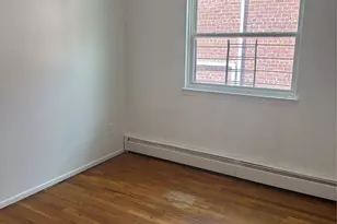 433 Howe Ave, Bronx, NY 10473 - Photo 6