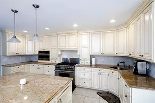 1 Uva Way, Port Jefferson, NY 11777 - Photo 16