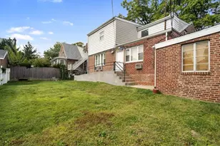 1214 Pelham Pkwy S, Bronx, NY 10461 - Photo 30