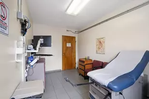 1214 Pelham Pkwy S, Bronx, NY 10461 - Photo 6