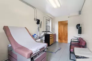 1214 Pelham Pkwy S, Bronx, NY 10461 - Photo 14